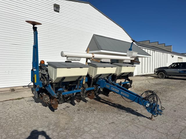 Image of Kinze 3000 equipment image 1