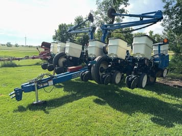 Main image Kinze 3200