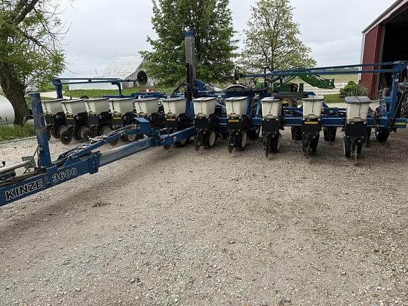 Image of Kinze 3600 Primary image