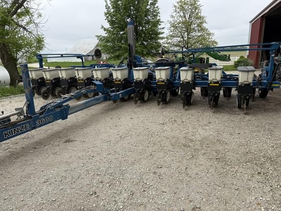 Image of Kinze 3600 Primary image