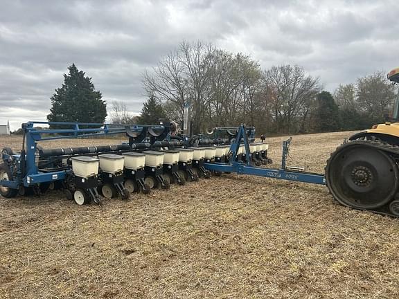 Image of Kinze 3600 Primary image