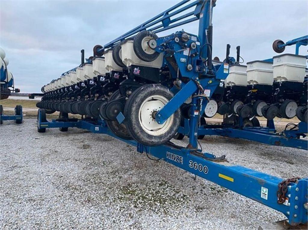 Image of Kinze 3600 Primary image