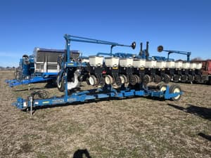 2009 Kinze 3600 Image