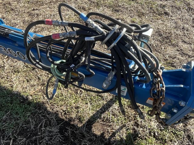 Image of Kinze 3600 equipment image 2