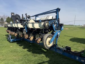2009 Kinze 3600 Image