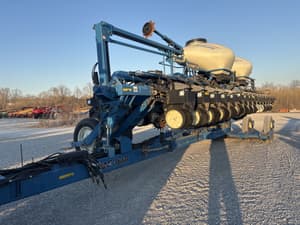 2009 Kinze 3660 Image