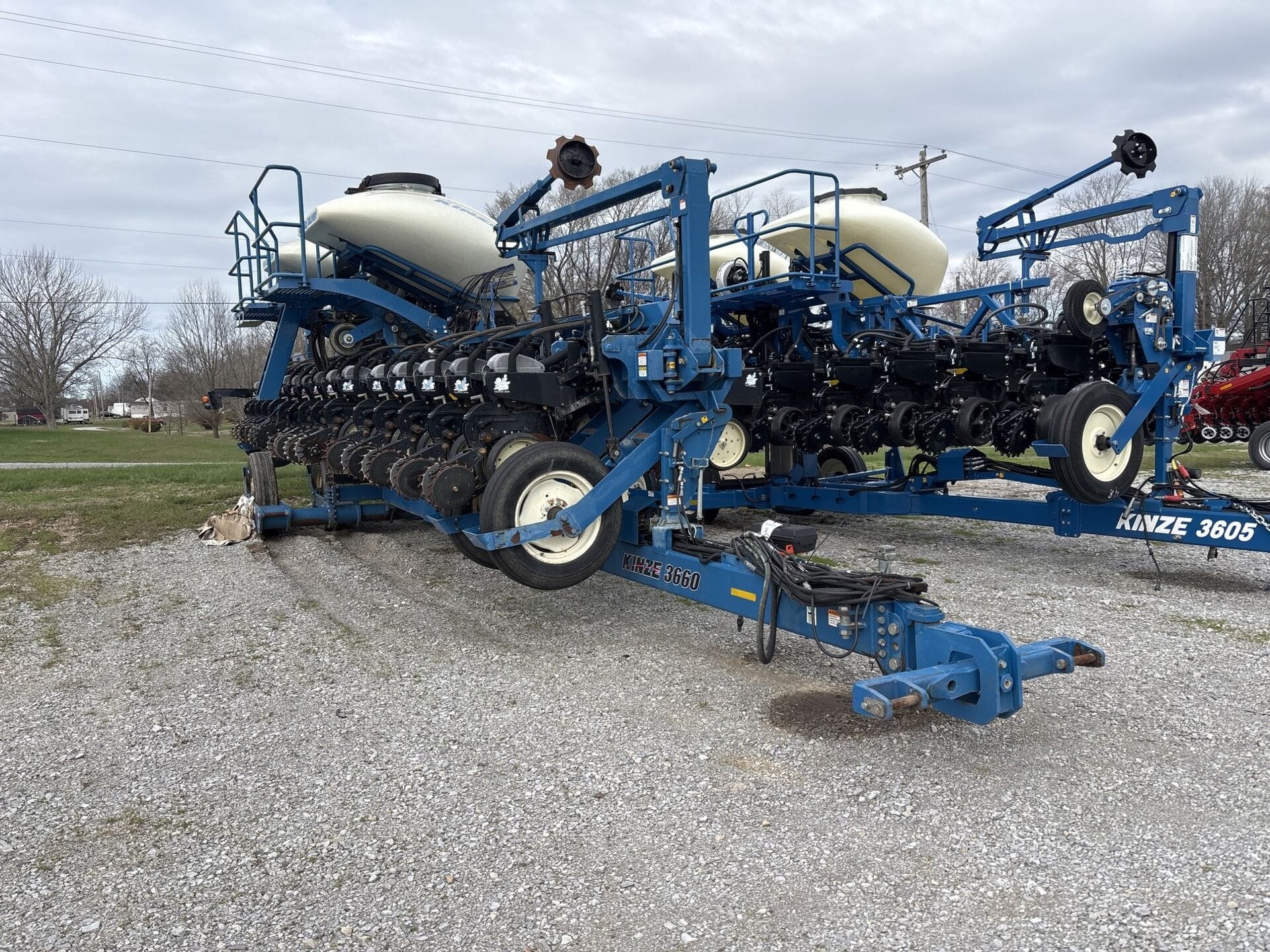 2009 Kinze 3660 Equipment Image0