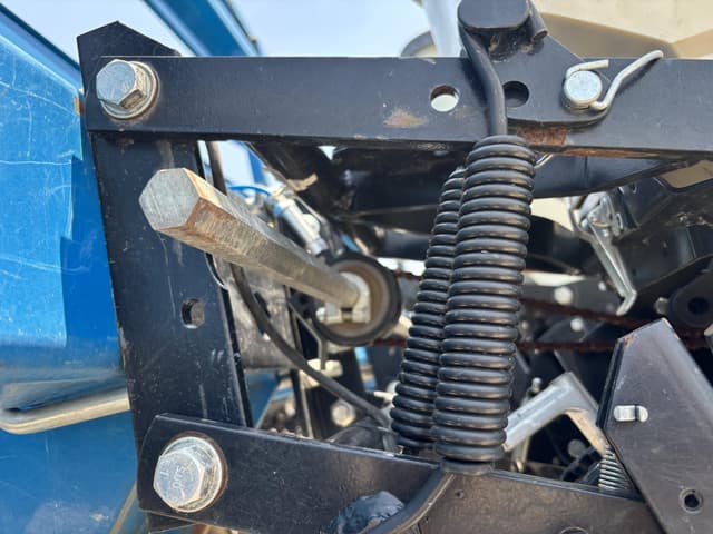 Image of Kinze 3660 equipment image 3