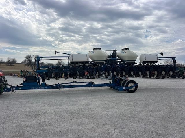Image of Kinze 3660ASD equipment image 2