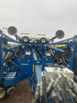 Image of Kinze 3800 equipment image 4