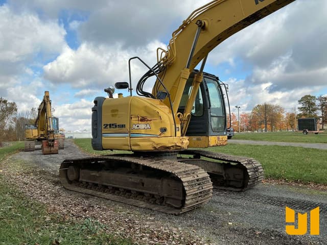 Image of Kobelco SK215SR equipment image 3