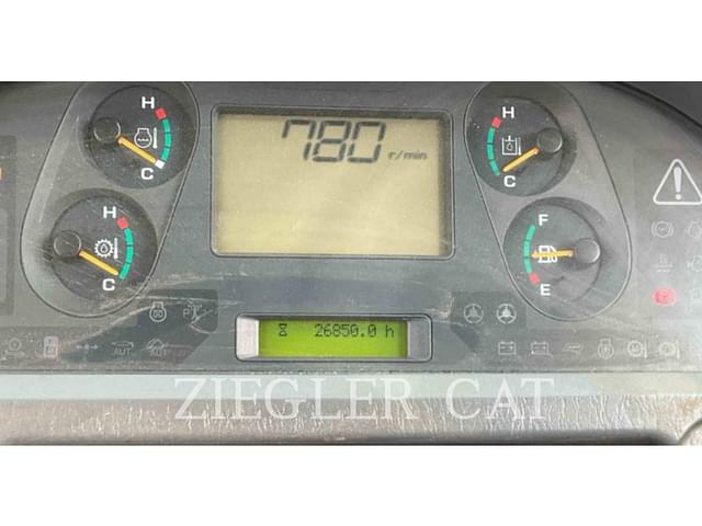 Image of Komatsu WA500-6 equipment image 3