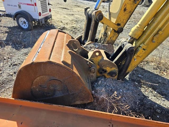 Image of Komatsu PC138USLC-8 equipment image 1