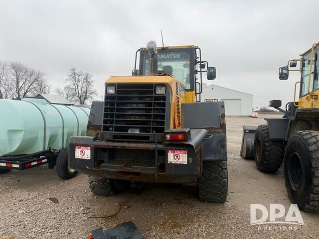 Image of Komatsu WA320 equipment image 4