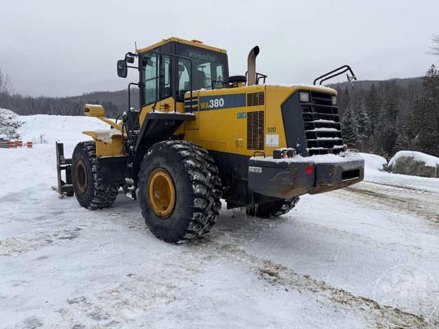 Image of Komatsu WA380-6 equipment image 2