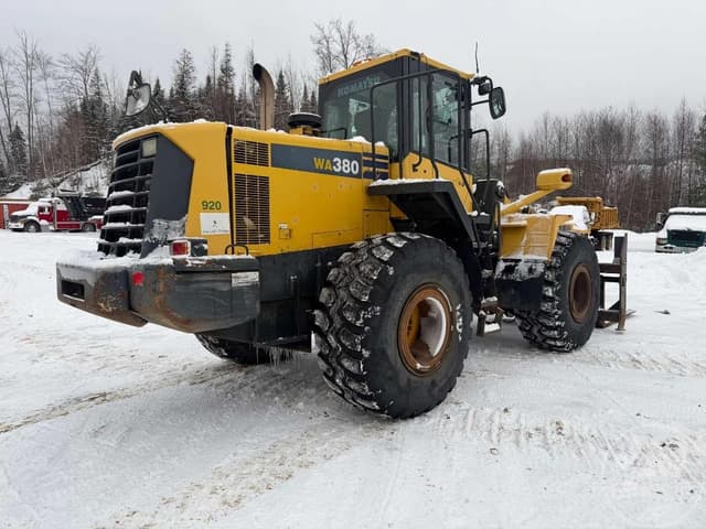 Image of Komatsu WA380-6 equipment image 4