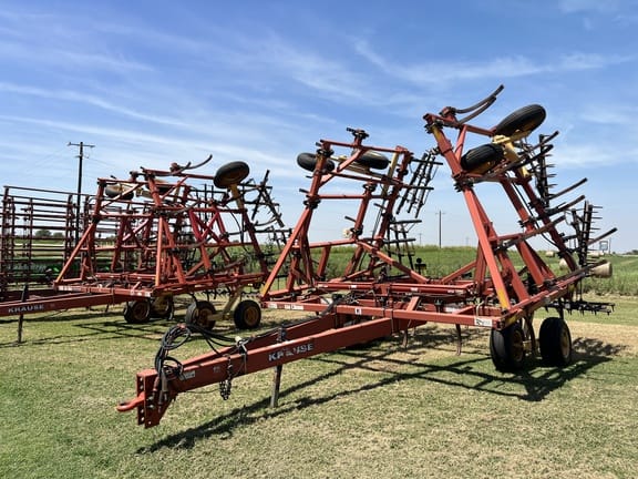 2009 Krause 4000 Equipment Image0