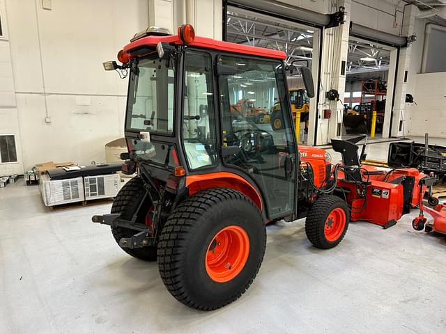 Image of Kubota B3030 equipment image 4