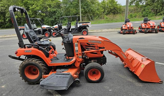 Image of Kubota BX2350 equipment image 4