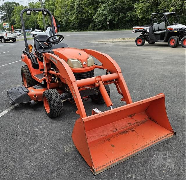 Image of Kubota BX2350 equipment image 3