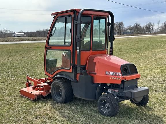 Image of Kubota F2680 equipment image 4