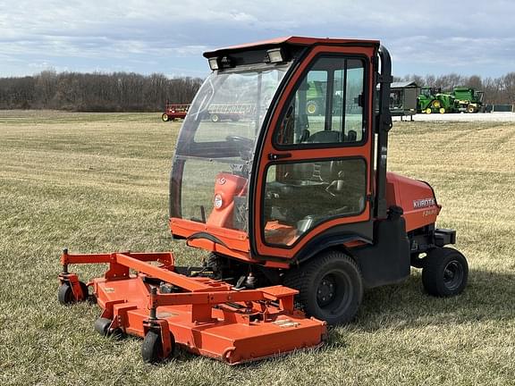 Image of Kubota F2680 equipment image 2