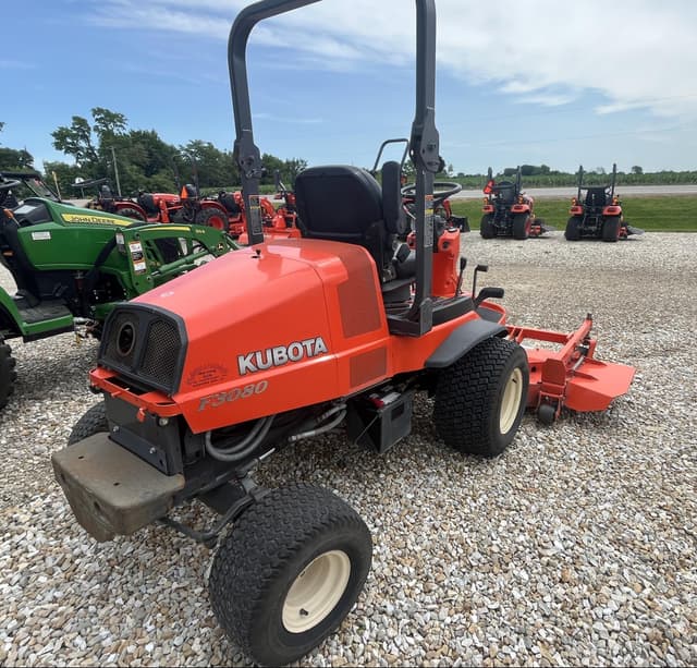 Image of Kubota F3080 equipment image 3