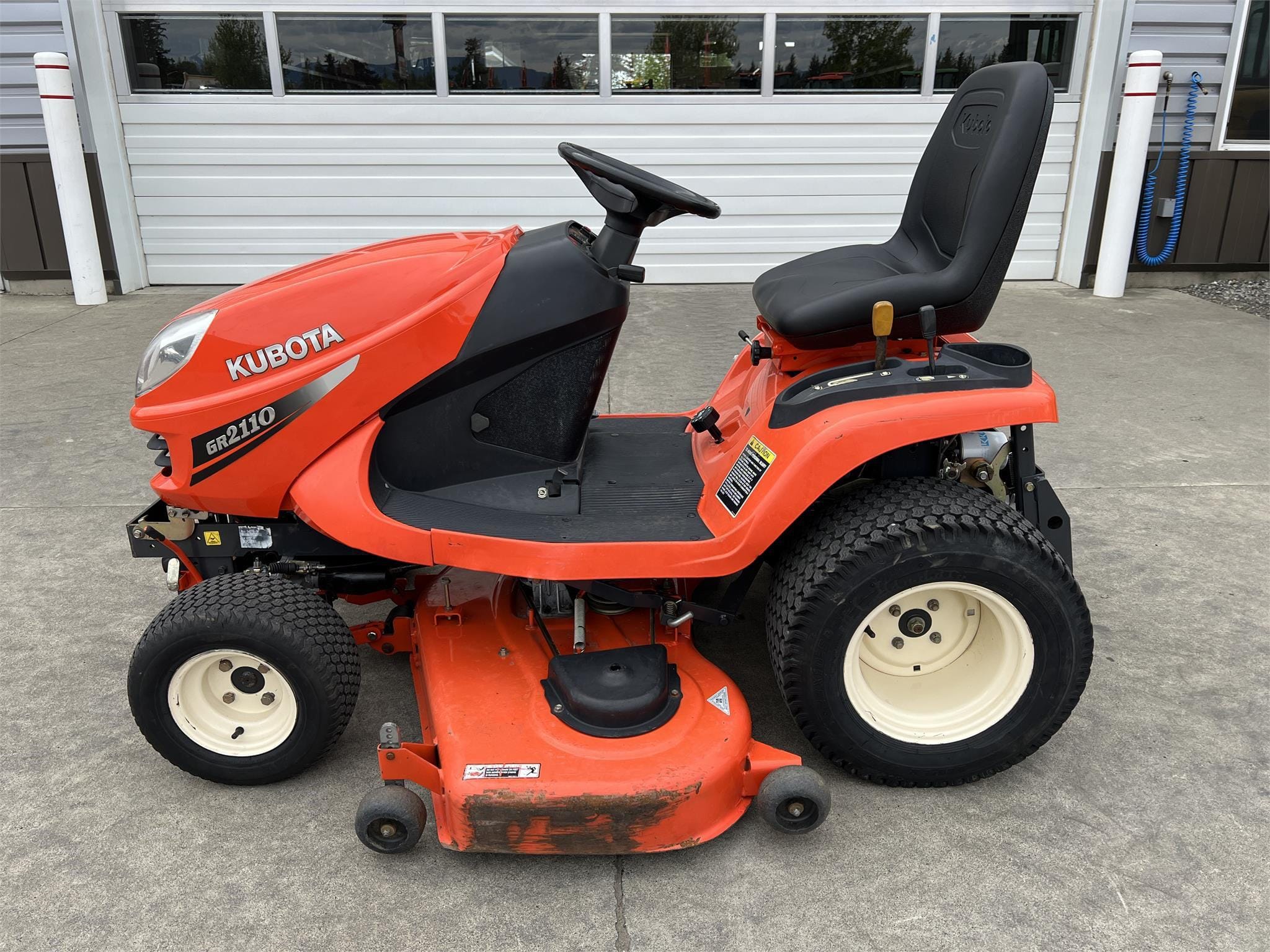 2009 Kubota GR2110 Equipment Image0