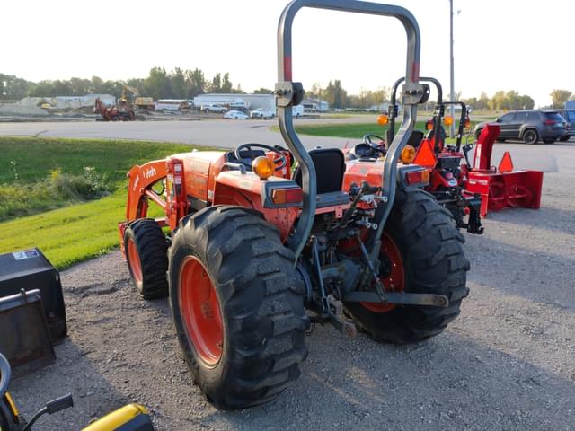 Image of Kubota L4400 equipment image 2