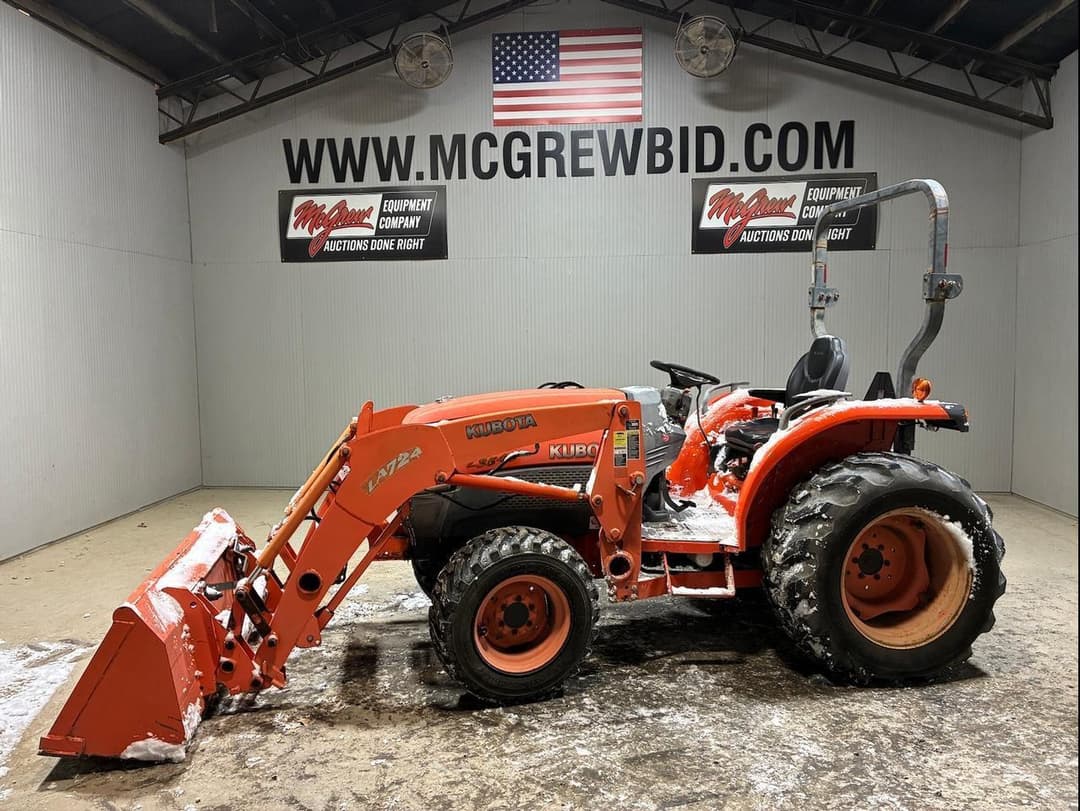 Image of Kubota L3540 Primary image