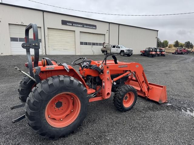 Image of Kubota L4400DT equipment image 3