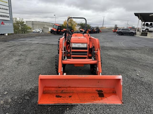 Image of Kubota L4400DT equipment image 4