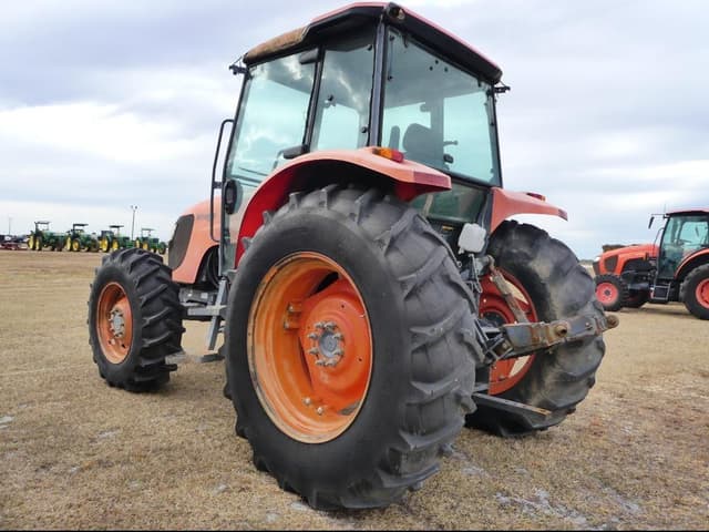 Image of Kubota M108S equipment image 3