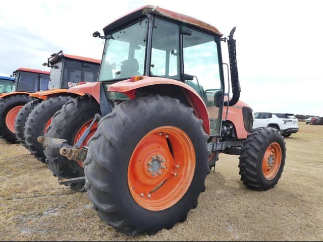 Image of Kubota M108S equipment image 2