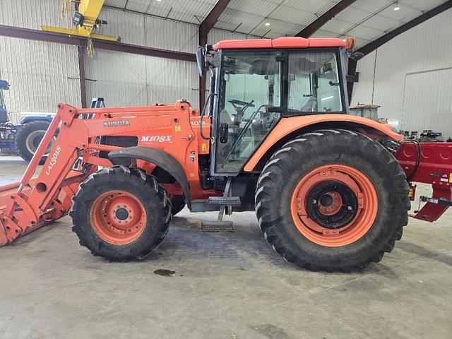 Image of Kubota M108X equipment image 2