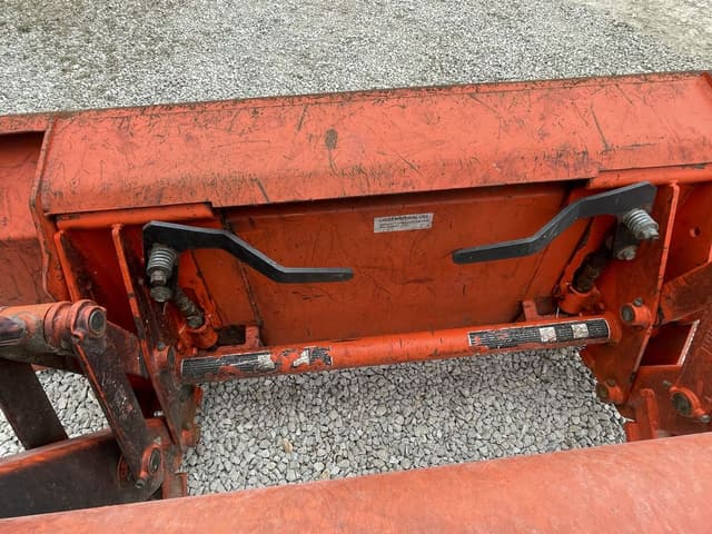 Image of Kubota MX5100 equipment image 3