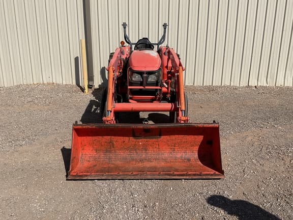 Image of Kubota MX5100 equipment image 4