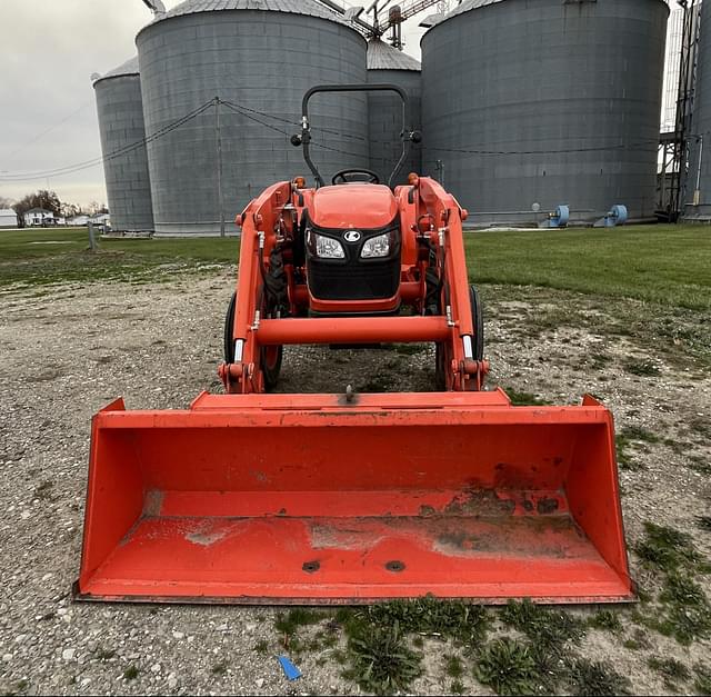 Image of Kubota MX5100 equipment image 2