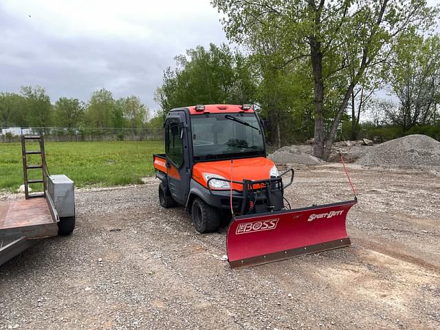 Image of Kubota RTV-1100 equipment image 2