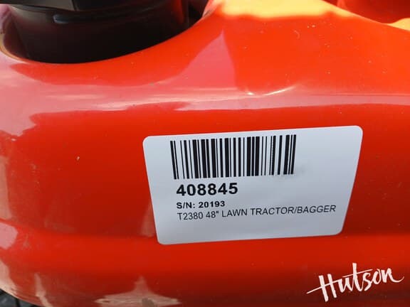 Image of Kubota T2380 equipment image 4