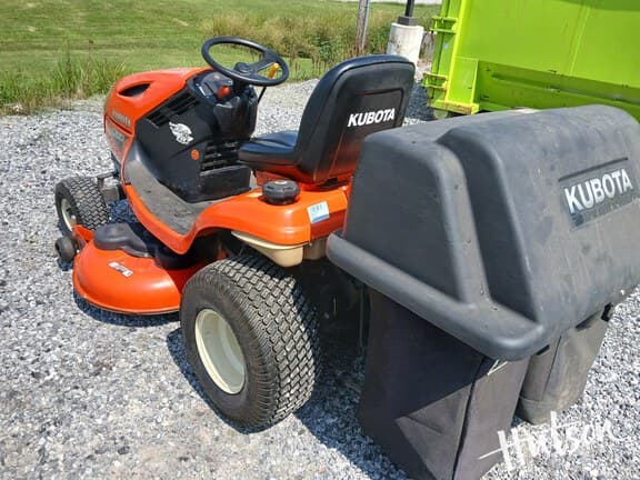 Image of Kubota T2380 equipment image 3