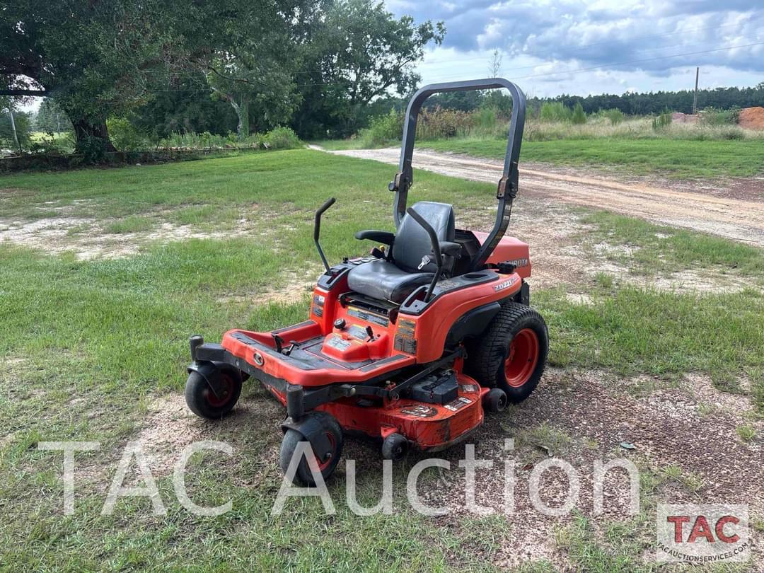 Image of Kubota ZD221 Primary image