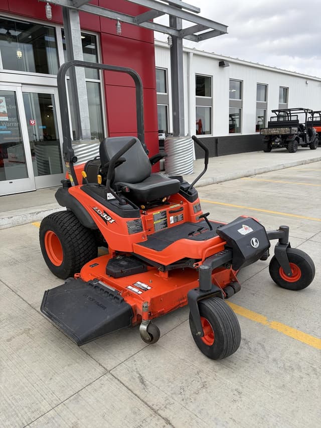 Image of Kubota ZD331 equipment image 2