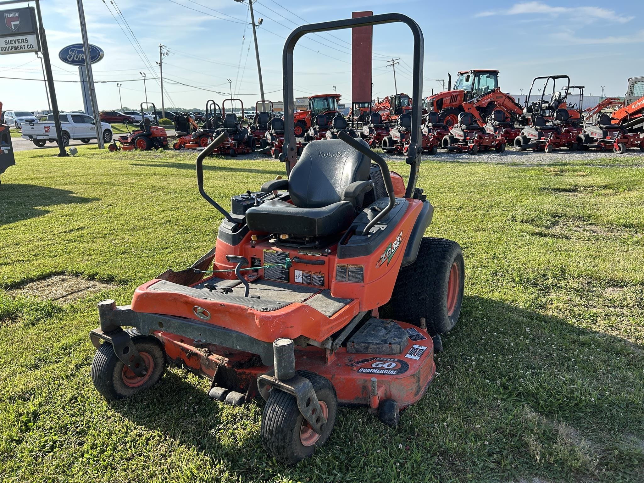 2009 Kubota ZG327 Equipment Image0