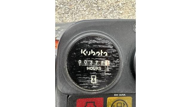Image of Kubota ZG327 equipment image 4