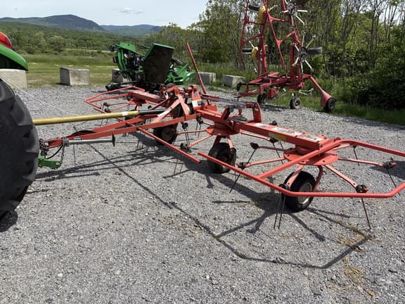 Image of Kuhn GF5202THA equipment image 3