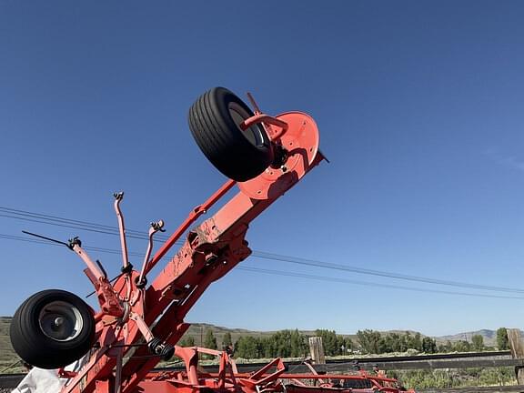 Image of Kuhn GF7802T equipment image 4