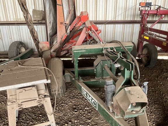 2009 Kuhn GMD 800GII HD Equipment Image0
