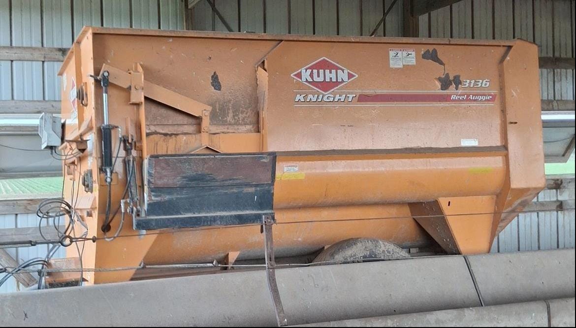 2009 Kuhn Knight 3136 Equipment Image0