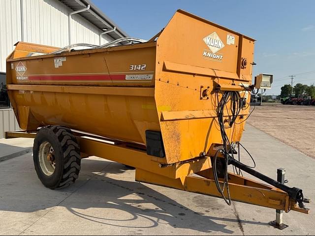 Image of Kuhn Knight 3142 equipment image 2